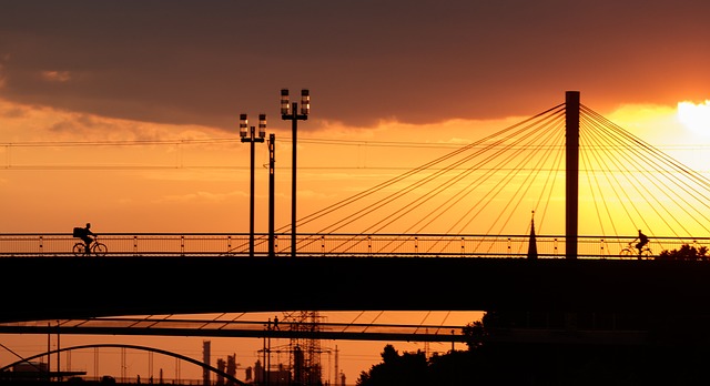 Escape to the Slopes with Saltlakeskitrain.com: Your Gateway to Skiing…