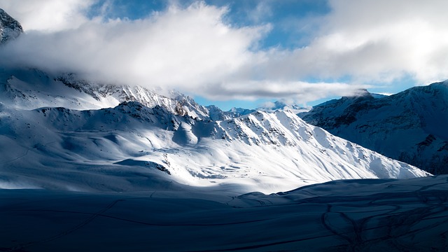 Ski Powder Mountain with Ease and Style on SaltLakeSkiTrain.com TL;DR:…