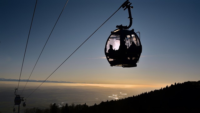 Headline: Unveiling the Enchanting Ski Gondola Experience in Brighton TL;DR:…