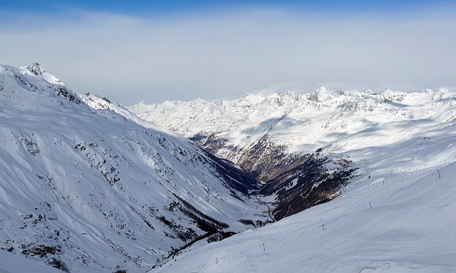 Alta’s Ski Resort Transit: A Ride to Unforgettable Adventures TL;DR:…