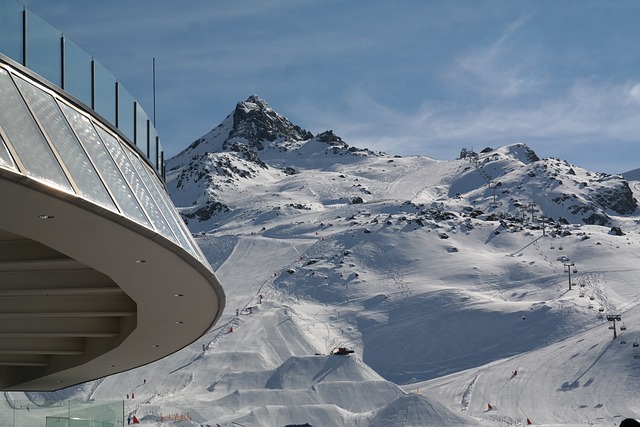 Cottonwood Ski Resort Transit: Elevate Your Snowbird Experience with SaltLakeSkiTrain.com…