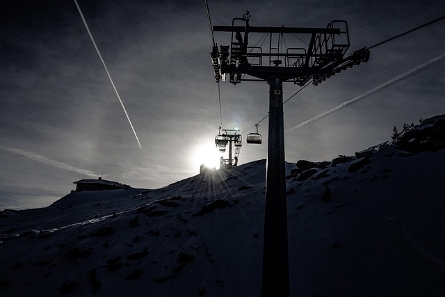 Aerial Lift Adventure: Ascend Brighton Resort with SaltLakeSkiTrain TL;DR: Embark…