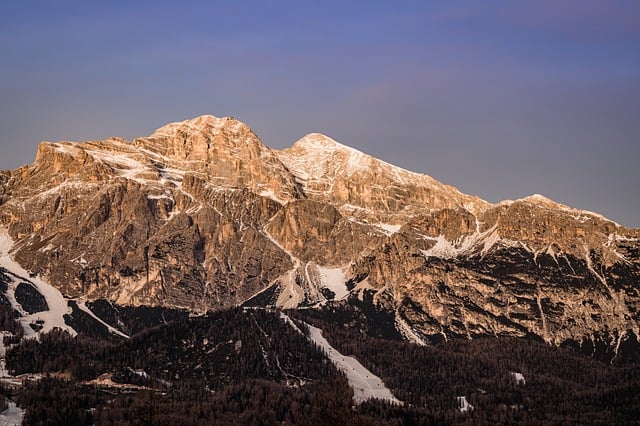 Explore Snowbird’s Thrilling Ski Trolley Experience TL;DR: Indulge in a…