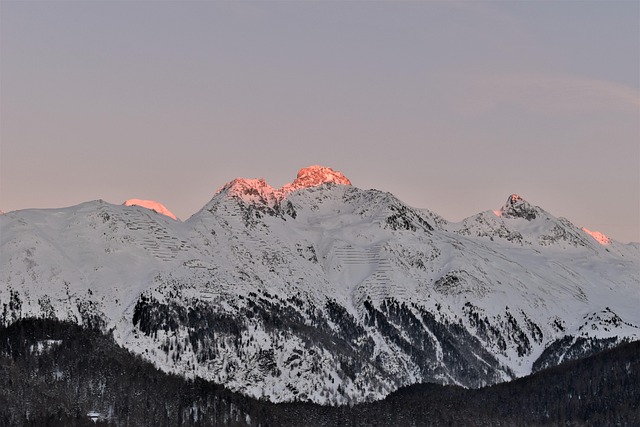 Headline: Experience the Winter Wonderland of Salt Lake Area Ski…