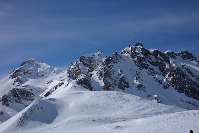Your Gateway to Alta’s Unparalleled Ski Odyssey TL;DR Experience the…