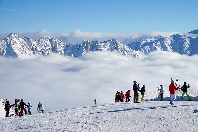 Embrace the Ultimate Ski Getaway with SaltLakeSkiTrain TL;DR: Experience seamless,…